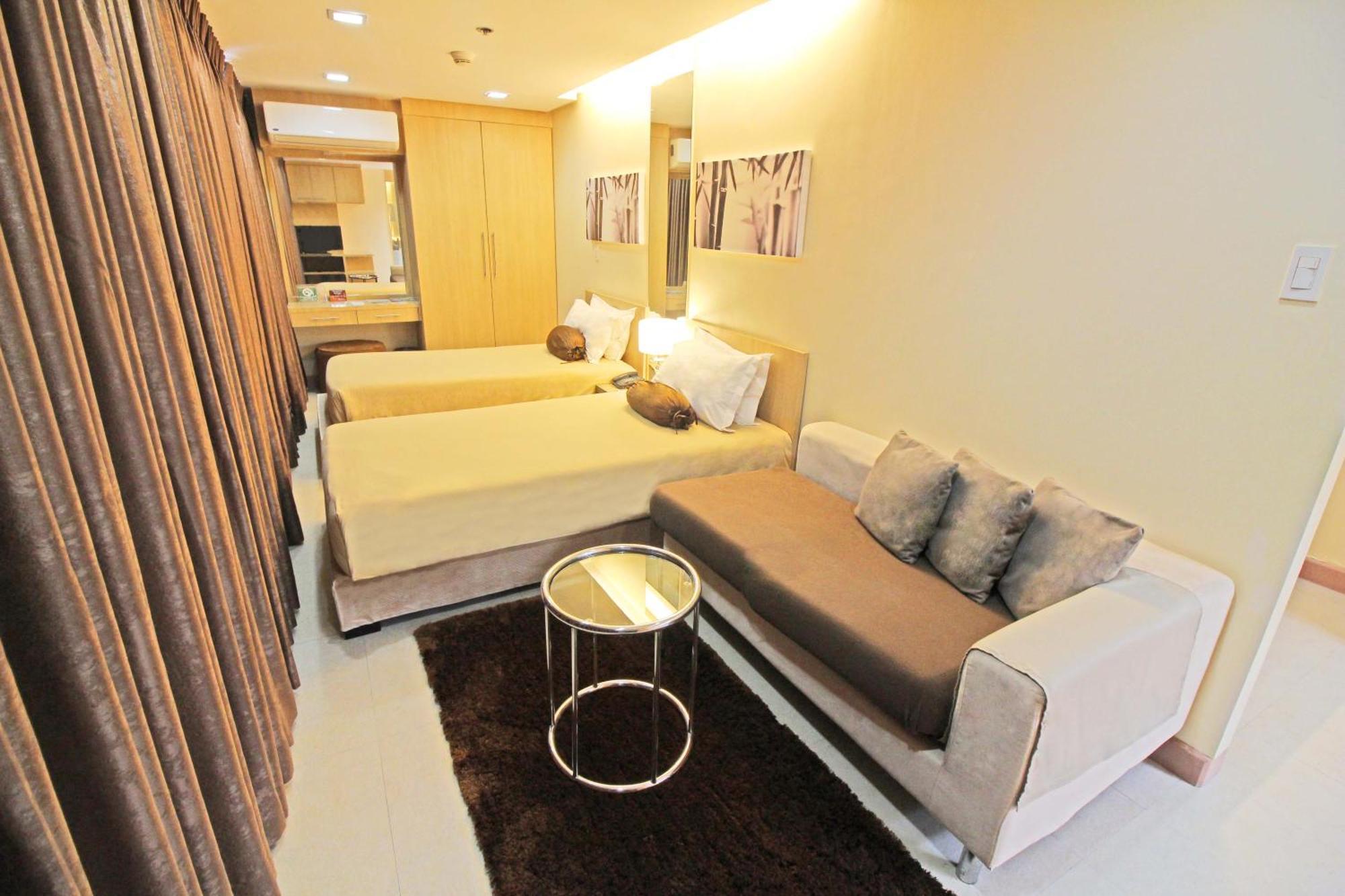 Bsa Twin Towers Aparthotel Mandaluyong Exterior photo