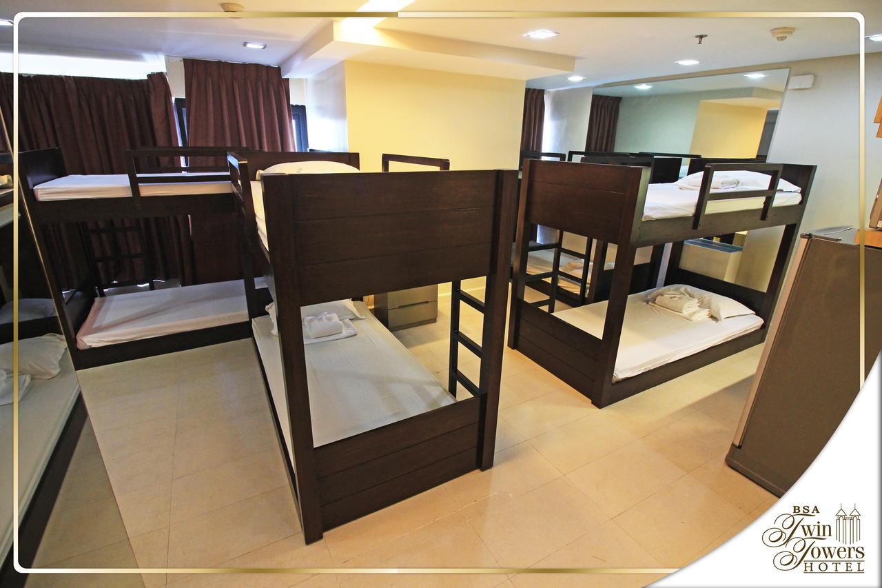 Bsa Twin Towers Aparthotel Mandaluyong Exterior photo