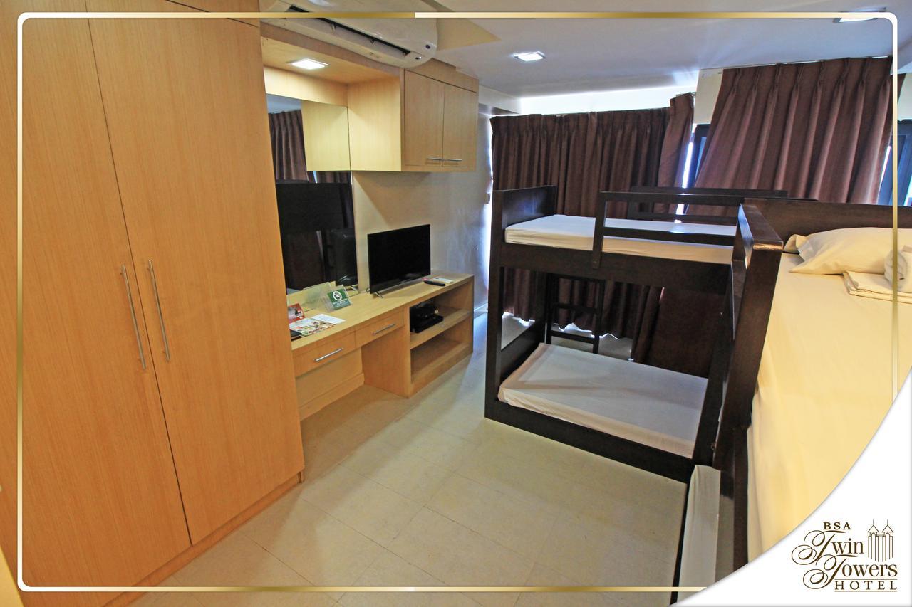 Bsa Twin Towers Aparthotel Mandaluyong Exterior photo